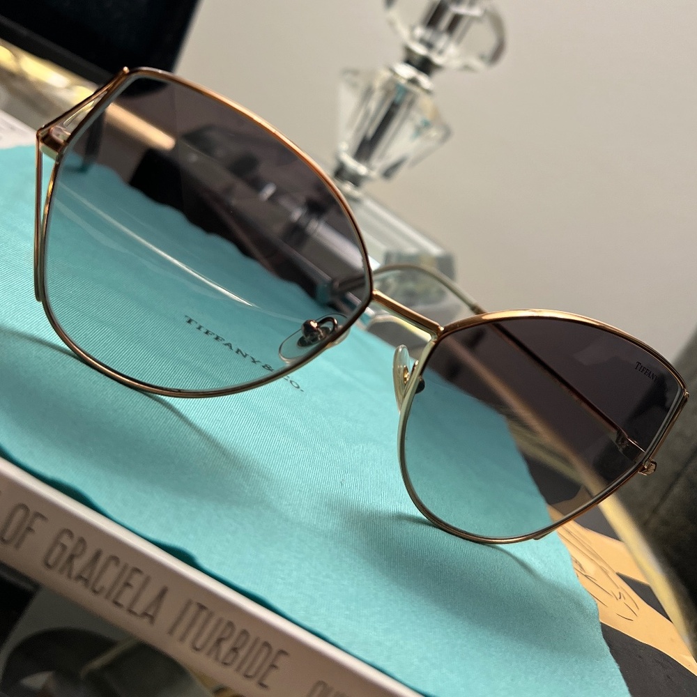 Tiffany & Co. Authentic Pristine sunglasses